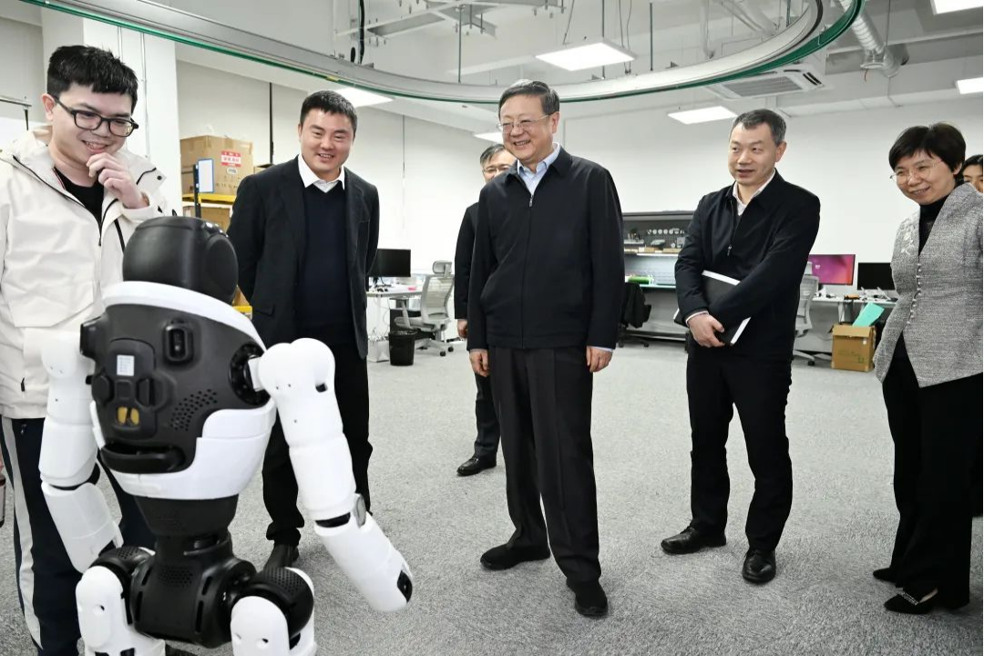 上海市委书记陈吉宁专题调研2026世界杯机器人